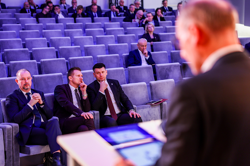 Wojewódzki Fundusz Ochrony Środowiska i Gospodarki Wodnej prezentował swoją ofertę pożyczek i dotacji w trakcie forum samorządowego w krakowskim Cogiteonie